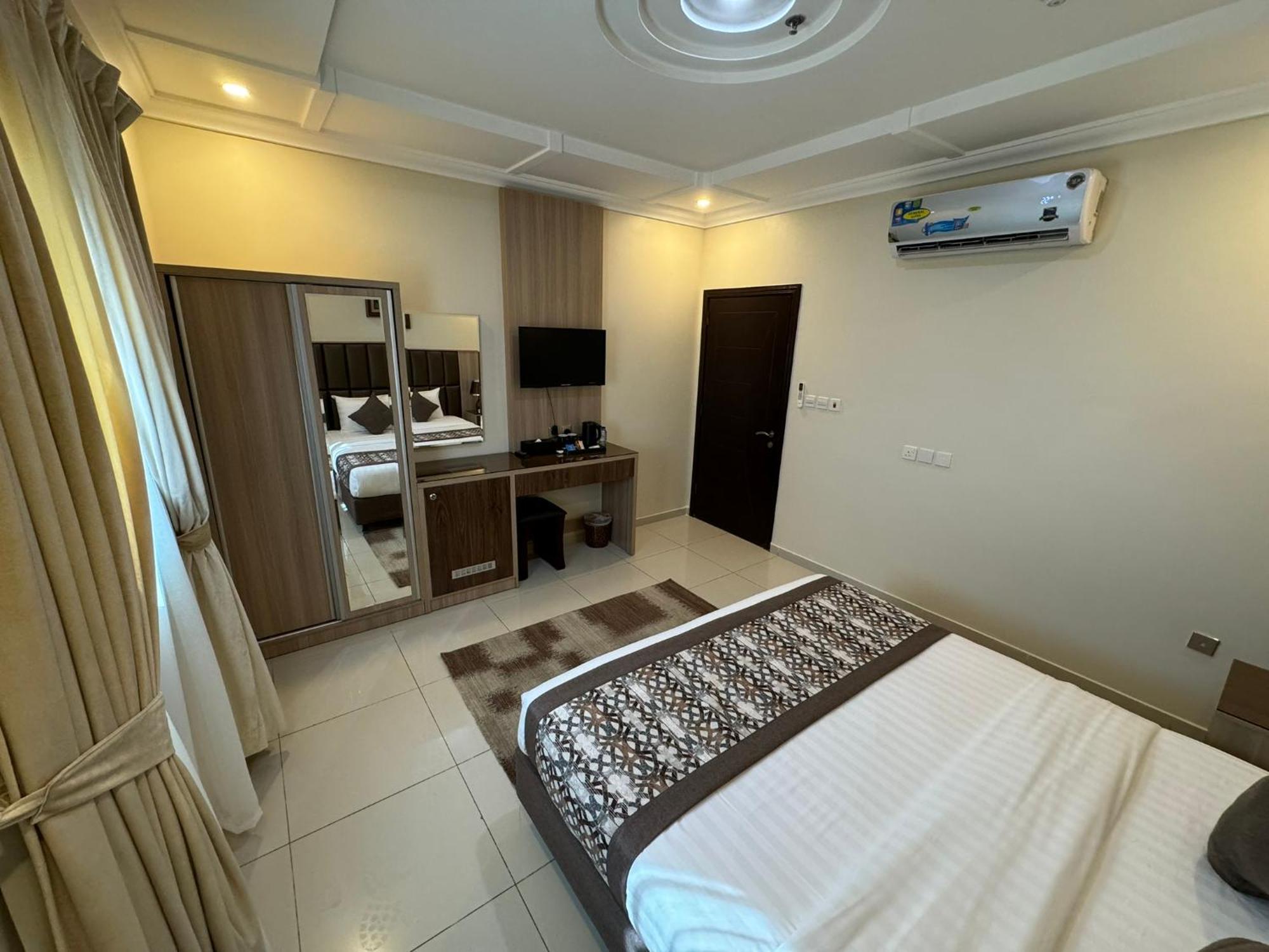 Primotel Suites As Salamah Jeddah Exterior photo